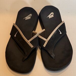 Nike Black and Gray Men's Thong Sandals